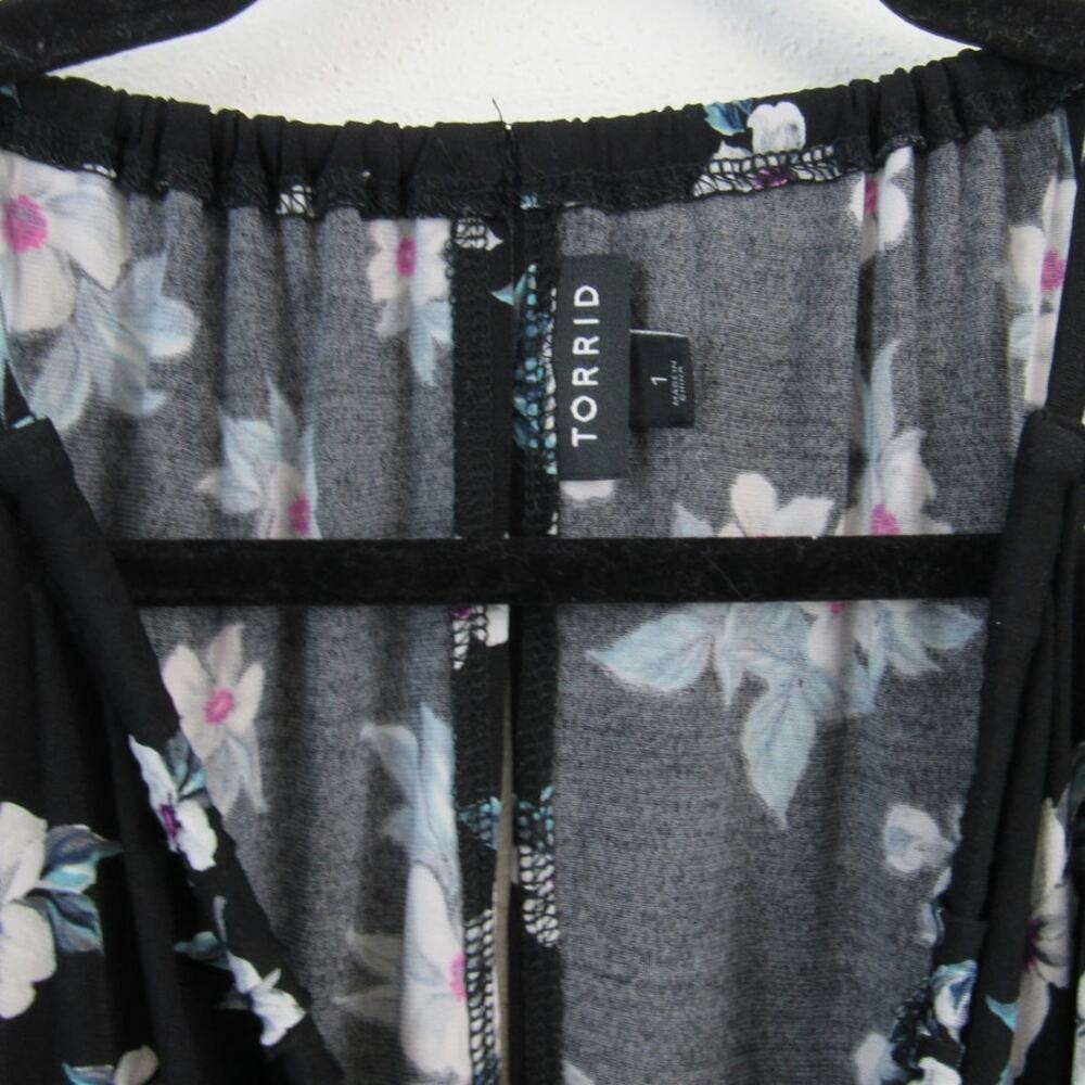 Torrid Size 1 1X Black Floral Print Baby Doll Tank Top Empire Waist Keyhole - Picture 4 of 6